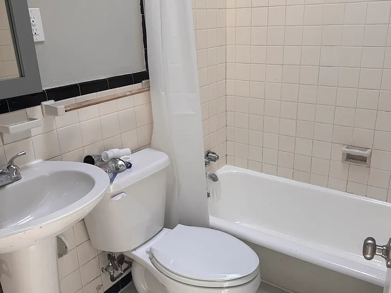 3418 Powelton Ave #3F — Photo 5