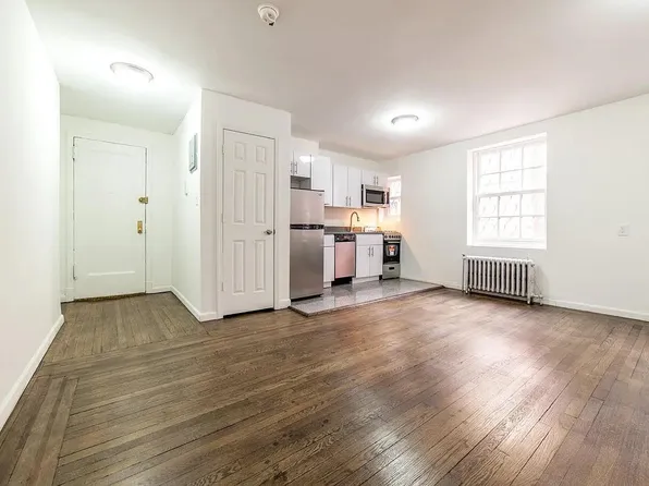 190 West Tenth Street image 1 of 9