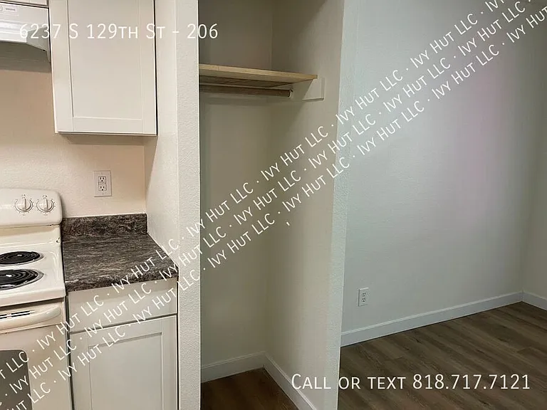 6237 S 129th St #206 — Photo 7
