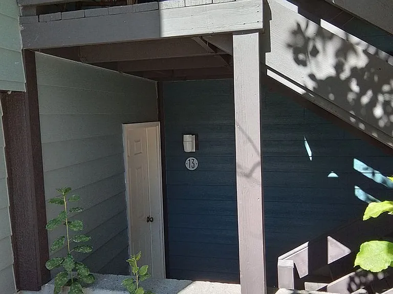 719 S Church Ave #13 — Photo 12