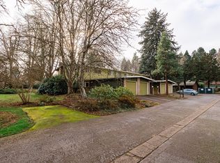 1498 Quaker St, Eugene, OR 97402
