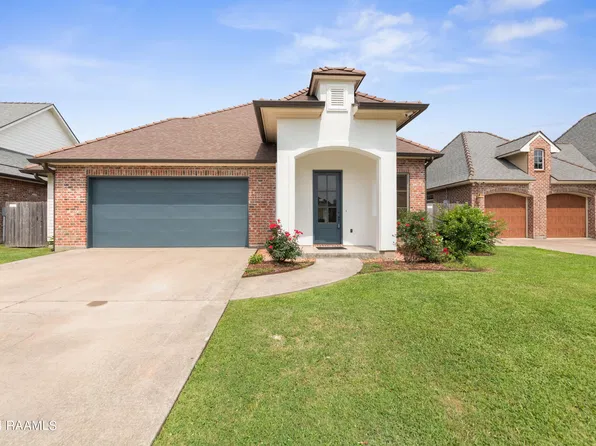 104 Ballantre Rd, Lafayette, LA 70503