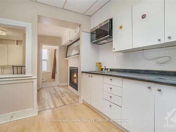 4th image of 86 George St