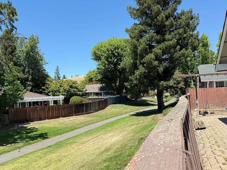 5513 Pamplona Ct — Photo 14