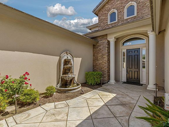 3rd image of 2902 Ragland Ct
