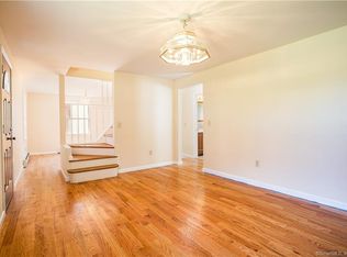 135 Newfield St, Middletown, CT 06457