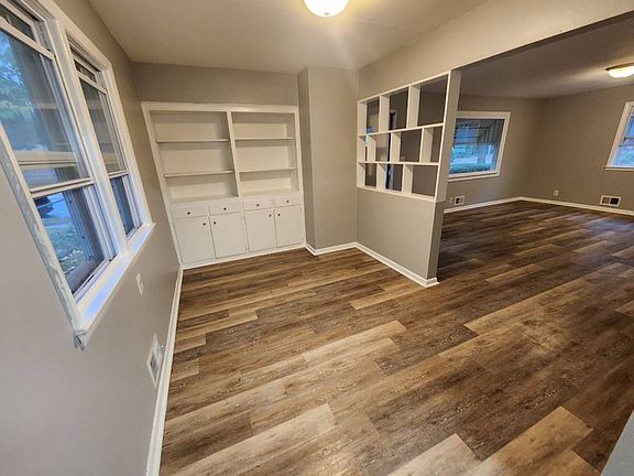 4th image of 6130 W Medford Ave
