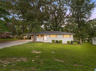 943 3rd Ave NW, Alabaster, AL 35007