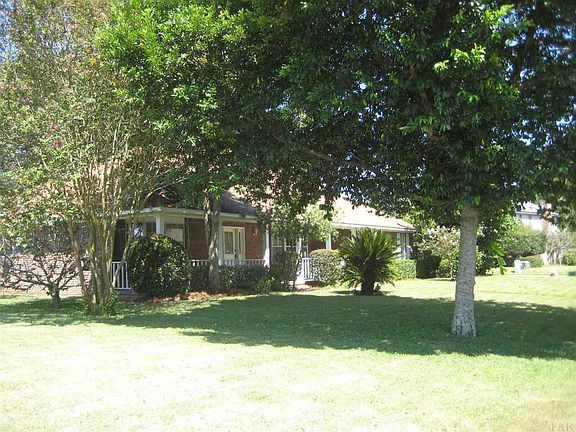 3rd image of 4401 La Jolla