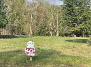 1326 Shepard Ln, Oxford, MI