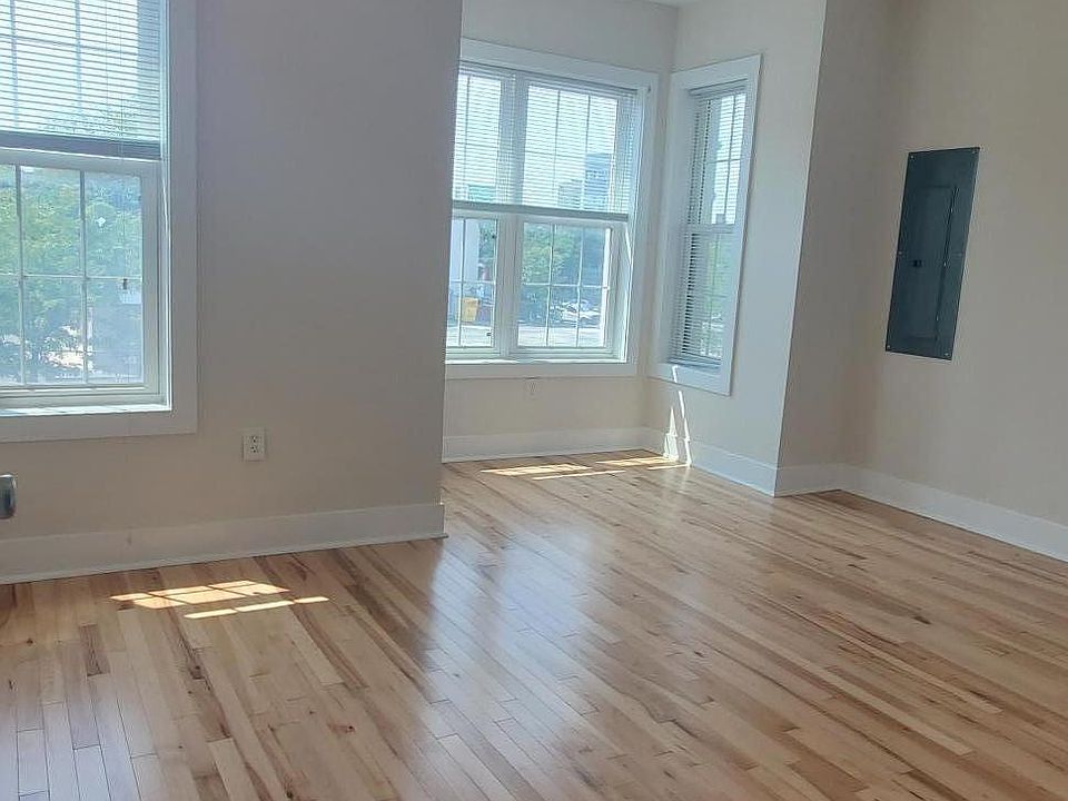 Bedroom #1