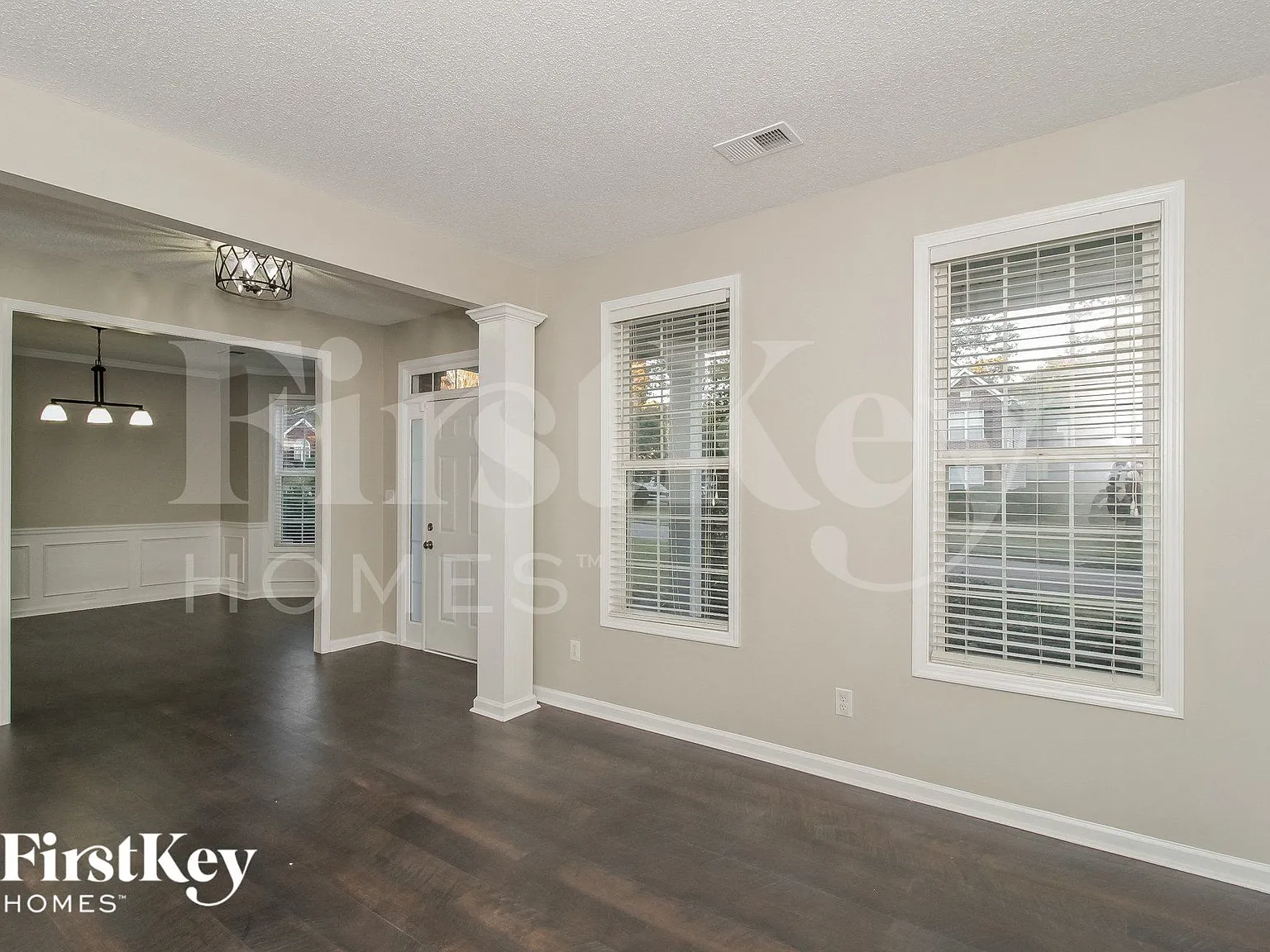 3 bed, 2.5 bath, 2385 sqft, $2,960 — Photo 4