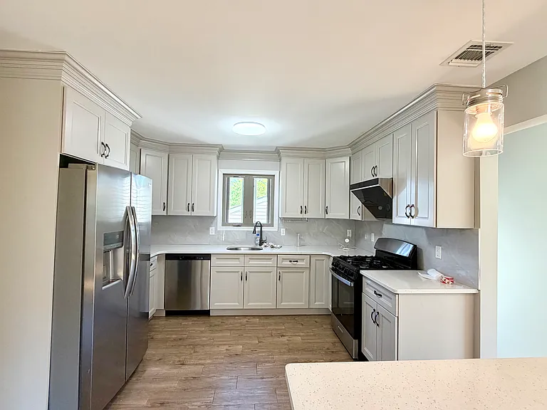 63 Holcomb Ave #2 — Photo 6