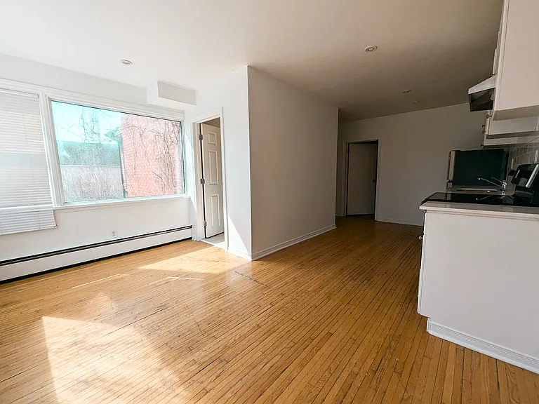 136 Weber St E #9 — Photo 7