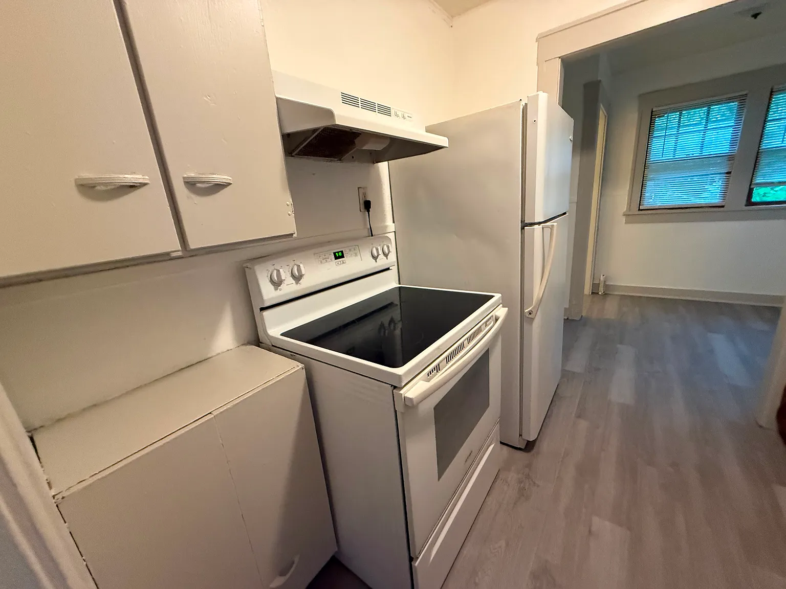 322 W Calhoun St — Photo 3