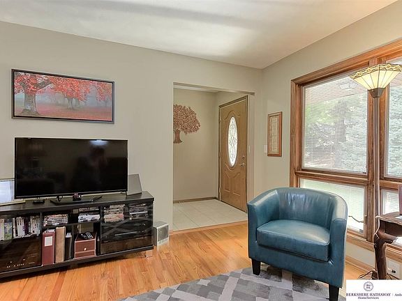 2nd image of 1506 S 120th St