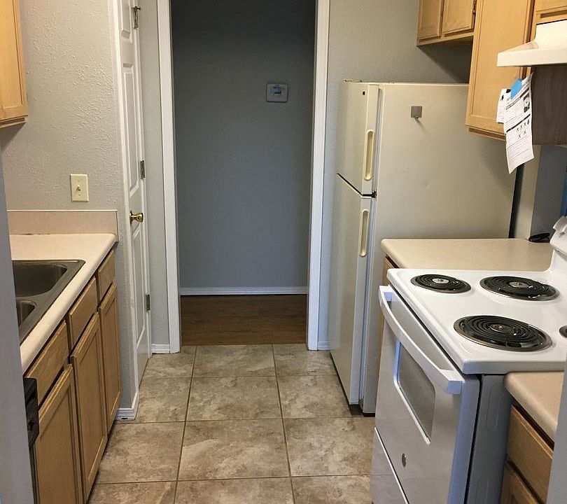1st image of 3090 W Wildflower St