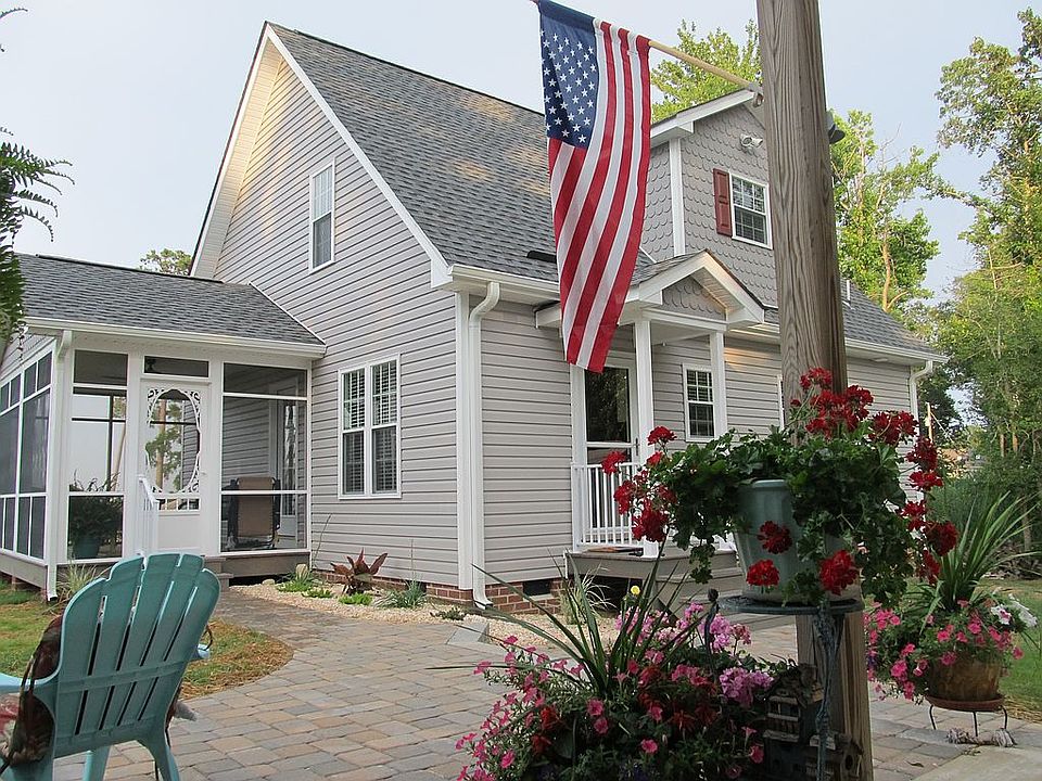 2nd image of 1217 Boaters Way