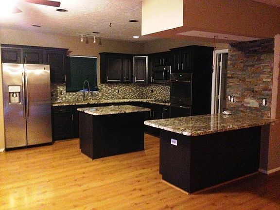 2nd image of 4354 Avocado Blvd