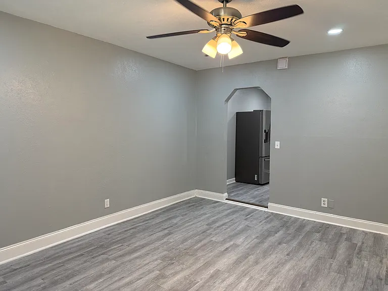 2507 Normont Cir — Photo 3