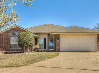 4400 Intrepid Cir, Norman, OK 73072