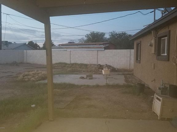 5th image of 2420 W Marlette Ave