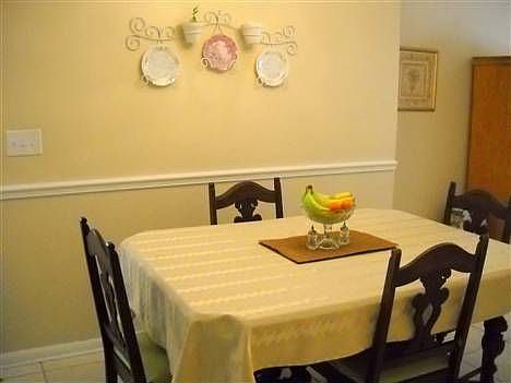 3rd image of 10605 Coquita Ln