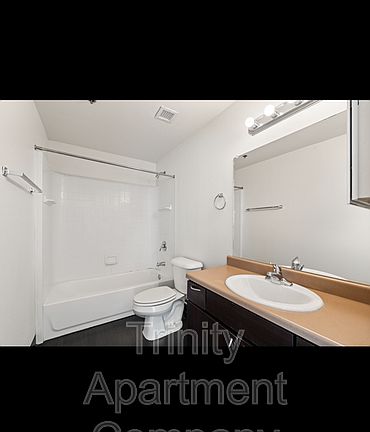 4th image of 517 Gold Ave SW #110