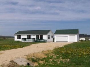 22422 168th St, Monticello, IA 52310