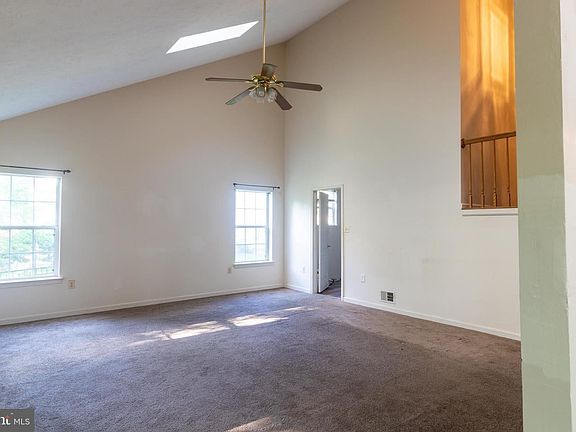 4th image of 9407 Concord Dr