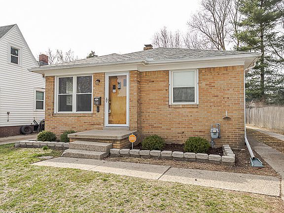 3rd image of 732 Colima Dr