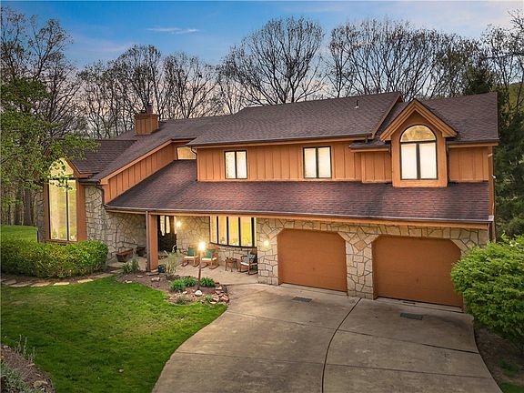 3rd image of 4616 Windbrook Dr