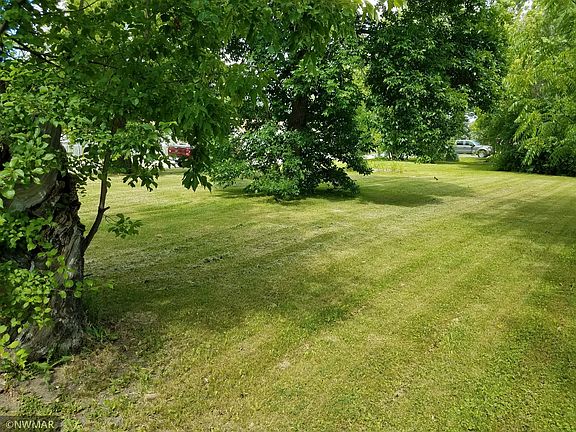 402 Main Ave S, Baudette, MN 56623 | MLS #5584596 | Zillow