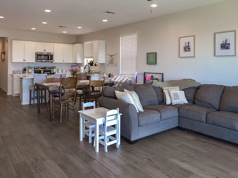 11920 E Ryscott Cir — Photo 2