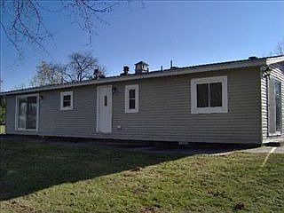 2nd image of 2503 Beach Ct