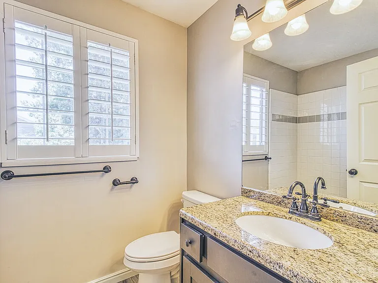 8457 S 935 E — Photo 16