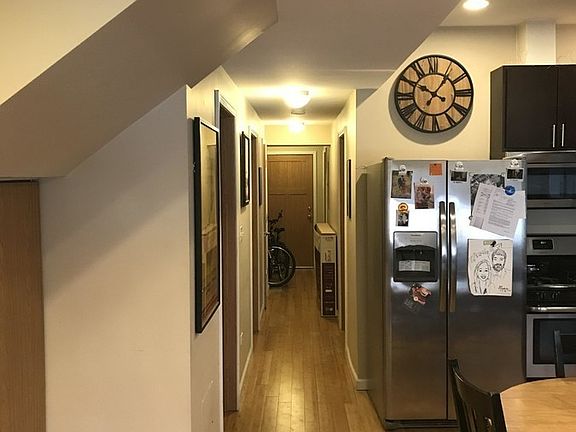 4th image of 2215 W Medill Ave #1