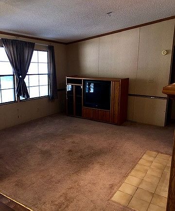 5th image of 156 Dewey Ln