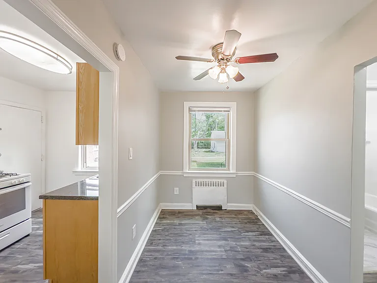 Park Towne Apartments LLC — Photo 12