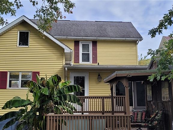 2nd image of 190 E Main St