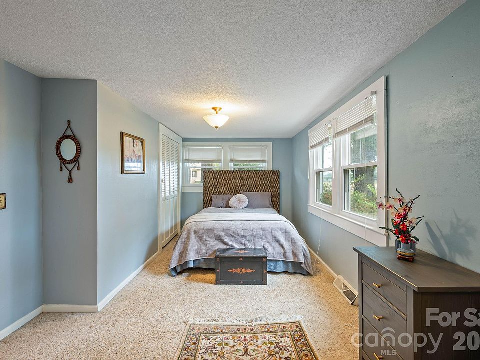 17th image of 681 Tower Rd