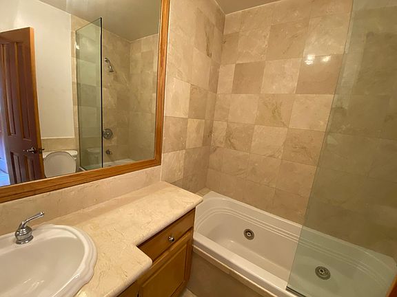 5th image of 1831 Prosser Ave APT 107