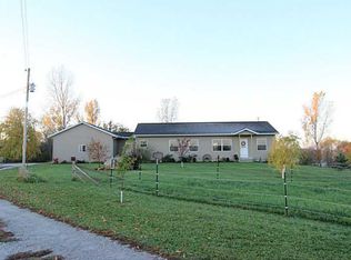 3110 56th Street Trl, Center Pt, IA 52213