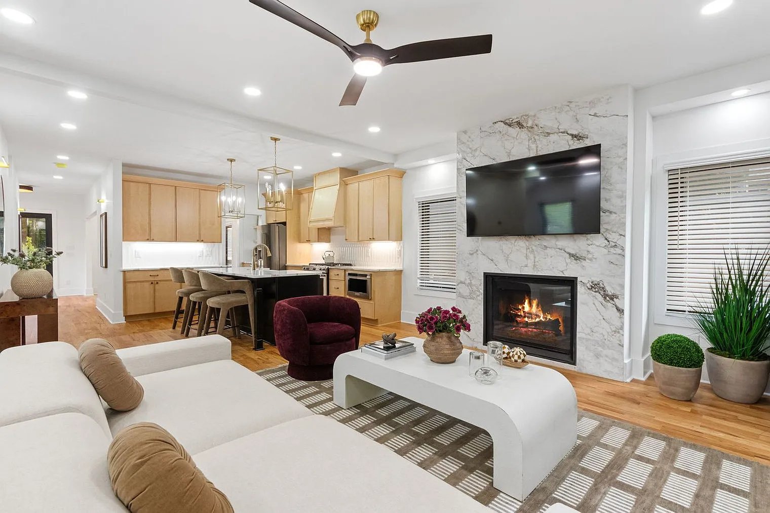 4 bed, 3.0 bath, $9,175 — Photo 4