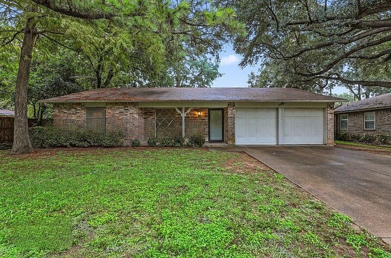 1st image of 2112 Pecandale Dr