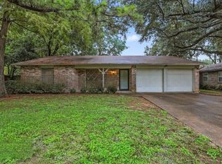 2112 Pecandale Dr, Arlington, TX 76013
