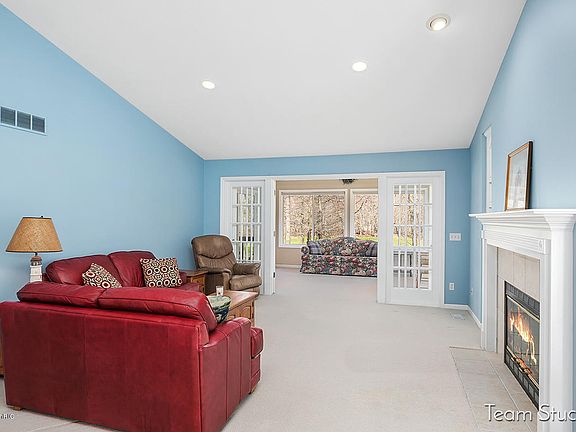 4th image of 7722 Greenbrier Dr NE #92