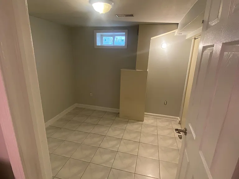 102 Orton Park Rd #BASEMENT — Photo 5