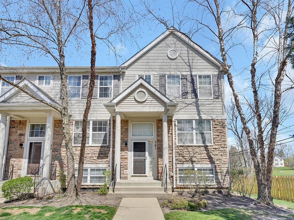 1st image of 61 E Clare Ct