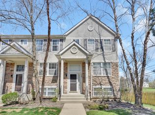 61 E Clare Ct, Palatine, IL 60067